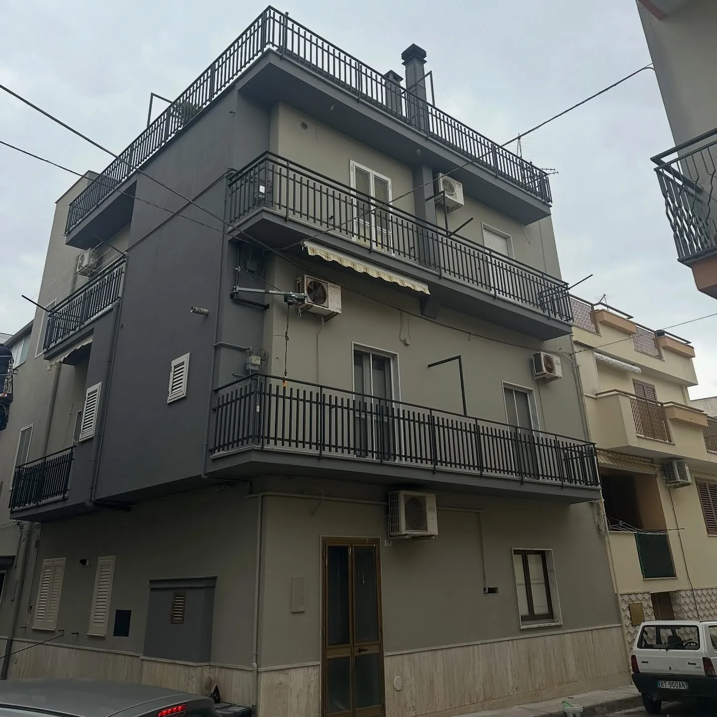 Balconi, terrazzo e facciata